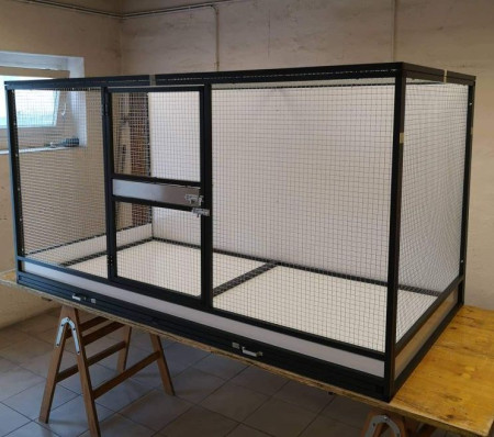 Zimmer -Voliere/ Käfig/ Zuchtbox L. 150 cm B. 80 cm H.100 cm €  550- alu blank- andere Abmessung auf Wunsch.